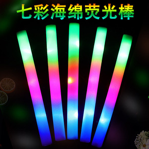 Bâtons lumineux LED électroniques en mousse éponge, sept couleurs, pour éclairage de fête et accessoires de cheerleading - Product Image 4