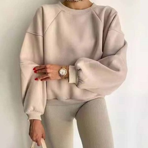 Sweat-shirt oversize pour femme de haute qualité, doublé en molleton et polaire, col montant, broderie et impression de logo personnalisés, épaules tombantes - Product Image 6