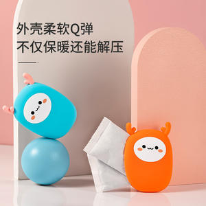 Chauffe-mains en silicone auto-chauffant compact et portable, style dessin animé pour enfants, ensemble de recharges - Product Image 5