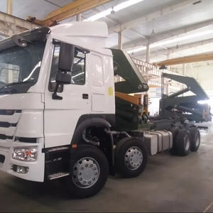 رافعة جانبية طراز Sinotruk HOWO 400 حصان 37 طن 20 قدم رافعة شاحنات نقل حاويات مركبات - Product Image 3
