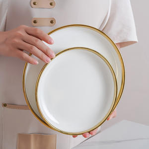 Juego de cena de 32 piezas al por mayor juego de <span class=keywords><strong>vajilla</strong></span> de plato de porcelana juego de cocina de cerámica blanca con borde dorado - Product Image 6