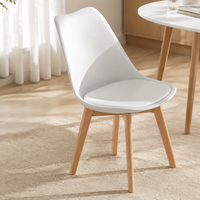 Chaise de salle à manger moderne en plastique PP avec pieds en bois de hêtre et coussin rembourré pour la maison, le bureau et l'hôtel