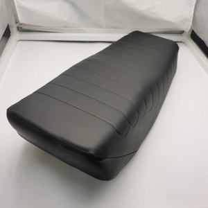 Cojín de asiento remanufacturado para MZ ETZ <span class=keywords><strong>125</strong></span> 150 251, negro, sin logotipo en el cuero - Product Image 1