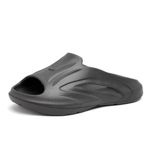 Zuecos de Jardín de Verano para Hombre al por Mayor, Sandalias de Playa de EVA Transpirables con Logotipo Personalizado, Zapatillas Suaves Antideslizantes con Amortiguación de Aire para Hombre - Product Image 1