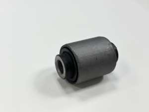 Kit de brazo de control de brazo Buje El buje del brazo de control delantero Mecanizado Corte Ensamblaje de plástico de goma - Product Image 6