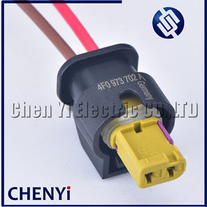 หัวฉีดเชื้อเพลิง<span class=keywords><strong>2</strong></span>ขาปลั๊กต่อสายไฟหางเปียสำหรับ A4กอล์ฟโปโล A6 A7 4F0973702A 4F0 973 702 A - Product Image 3