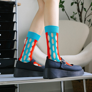 Calcetines de algodón con recortes divertidos, absorbentes del sudor, estilo japonés, de malla, con bloques de color, holgados, estilo emperatriz, a media pantorrilla, para primavera/verano - Product Image 1