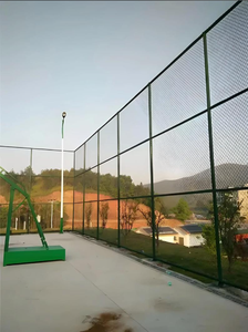 Clôture de sécurité périmétrique GUOHUI pour terrains de sport, panneau en acier galvanisé à chaud, barrière anti-collision robuste pour terrains de football extérieurs - Product Image 4