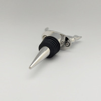 Accessoires de barre en alliage de zinc Animal chien forme bouchon verseur de vin pour cadeau de mariage