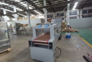 Good Quality Linear Type Automatic <strong>High</strong> <strong>Speed</strong> Film Heat <strong>Shrink</strong> Packaging <strong>Wrapping</strong> <strong>Machine</strong> with Low Price - Product Image 2