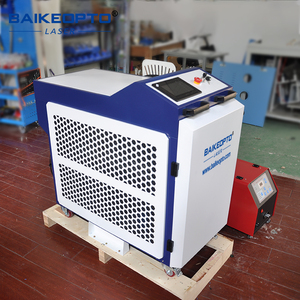 Machine de soudage laser portative industrielle 4-en-1 de 1500 W pour le soudage de tubes en acier au carbone et en <span class=keywords><strong>cuivre</strong></span> et la réparation de moules CE - Product Image 6