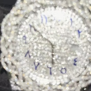 Reloj de lujo de alta gama con diseño de espinas, totalmente incrustado con una esfera de moissanita, perfecto para el estilo hip-hop y para fiestas. - Product Image 4