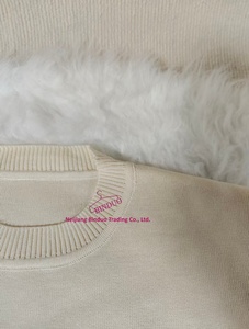 Top coreano a rayas de cuello redondo de manga larga de punto de principios de otoño de moda para mujer - Product Image 5