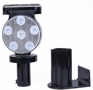 Feux de signalisation routière solaires avec matériau PC/ABS, protection IP66, batterie NI-MH pour les chantiers de construction et les barrières routières - Product Image 3