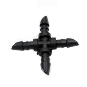Conector de 4 Vías de la Serie Micro Spray, Acoplamiento de Plástico Negro para Sistemas de Riego por Goteo - Product Image 1