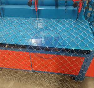 Machine de fabrication de clôtures en grillage simple ou double avec contrôle PLC et moteur pour la production de grillage losange - Product Image 6