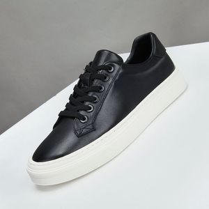 Zapatillas de deporte de cuero PU liso blanco puro, diseño clásico con cordones, suela exterior gruesa cosida, minimalista, combina con todo, zapatos para hombre - Product Image 2