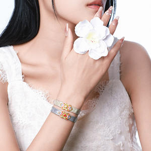 กำไลข้อมือไข่มุกลายดอกไม้สีทองดีไซน์และผลิตกำไลนาฬิกาทอง/<span class=keywords><strong>เงิน</strong></span>/ทองเหลือง - Product Image 2