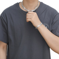BES Collier Chaîne Maille Cubaine 15mm avec Fil Barbelé, Sertie de Zircone Cubique 5A, Fermoir Boîte, Motif Épines, Bijoux Hip Hop Rap pour Hommes