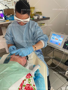 <span class=keywords><strong>Prix</strong></span> de la machine <span class=keywords><strong>laser</strong></span> Endolift pour la chirurgie plastique, l'élimination des veines vasculaires en dermatologie, à double longueur d'onde 980 nm et 1470 nm, Endolaser professionnel - Product Image 4