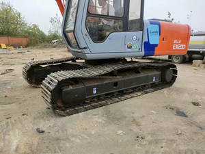 Excavatrice sur chenilles Hitachi EX200-3 d'occasion, modèle 2022, avec moteur et boîte de vitesses, prix bas, provenance du Japon, garantie 1 an, à vendre - Product Image 4