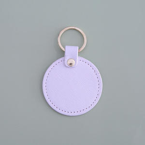 Porte-clés en cuir en forme de cœur de haute qualité avec logo personnalisé, petit porte-clés coloré pour voitures, vente en gros d'usine - Product Image 4