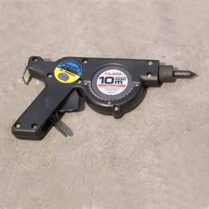 Tajima Engineer Rocket 10 M Tape Measure With Automatic Return And Hook End For Precise Measurement - Product Image 4