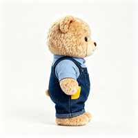 Ours en peluche personnalisé marron clair avec chemise à col et salopette en jean, jouet en peluche doux et moelleux