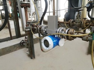 Débitmètre massique Coriolis numérique intégré OEM pour eau et gaz, certifié IECEX EXD, avec écran LCD, 4-20mA, HART, RS485, en acier inoxydable, haute précision - Product Image 2
