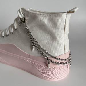 Versátil Love Star Pearl Cadena de zapatos de doble capa dulce estilo fresco pentagrama colgante tacón <span class=keywords><strong>Martin</strong></span> botas zapatos de lona decoraciones - Product Image 2