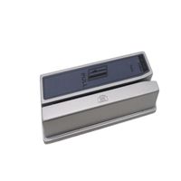 Lecteur de cartes pour accès aux guichets automatiques