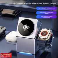 Station de charge rapide magnétique sans fil 3-en-1 Cube Magique Rotatif 15W pour téléphone, écouteurs et montre connectée – Support de bureau