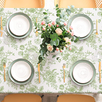 Nouveau gros personnalisé Floral Table vêtements Polyester imprimé résistant à la décoloration nappes pour la décoration accessoires de cuisine