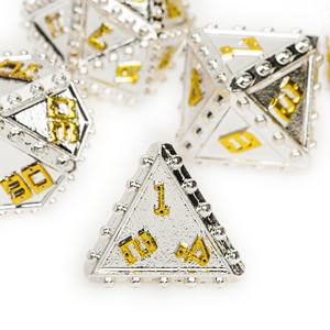 Para Udixi Logotipo personalizable RPG <span class=keywords><strong>Dungeons</strong></span> <span class=keywords><strong>and</strong></span> <span class=keywords><strong>Dragons</strong></span> Juego de dados Juego Poliédrico <span class=keywords><strong>Serie</strong></span> de remaches de metal con embalaje de caja de metal - Product Image 4