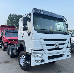 Camión Tractor SINOTRUK HOWO 6x4 de 10 Ruedas Usado de Alta Calidad, Conducción Izquierda, Diésel Euro 3, Motor Weichai, Fabricado en China, Camión Pesado - Product Image 1