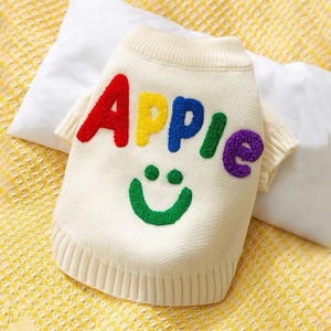 Gilet en tricot pour animaux de compagnie, pour petits chiens, motif lettre pomme, blanc et bleu, en polyester, vêtements d'automne et d'hiver - Product Image 4