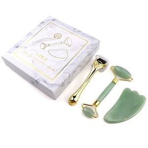 Set 3 en 1: Rodillo Facial de Cuarzo, Rodillo de Jade y Gua Sha, con Microagujas de Titanio - Product Image 4