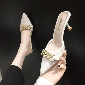 รองเท้าส้นสูงแบบบาง ขายดีช่วงซัมเมอร์ ฤดูใบไม้ผลิ ฤดูใบไม้ร่วง ไซส์ใหญ่ ส้นเรียว รองเท้าแตะผู้หญิง - Product Image 2