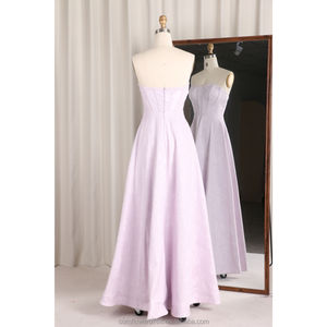 高级时尚服装女性缎面连衣裙供应商a线无肩带淡紫色高贵连衣裙花卉设计优雅鱼骨和尾巴 - Product Image 3