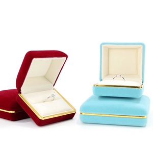 Boîte à bijoux en cuir PU et velours avec logo personnalisé, boîte de rangement ovale luxueuse en flanelle pour bagues et colliers, boîte cadeau personnalisée - Product Image 1