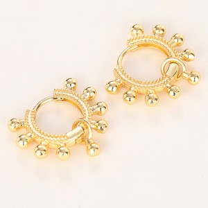 Orecchini Pendenti a Campanella Piccola e Delicata per Donne, Ear Cuff Minimalista, Gioielli di Moda Quotidiana - Product Image 6