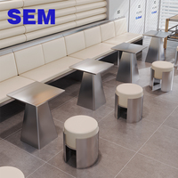 Ensemble de table à manger carrée en acier inoxydable SEM pour café-restaurant avec 4 chaises – Design professionnel pour la restauration en gros