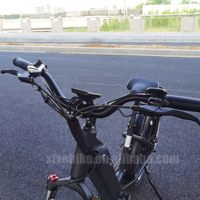 Vélo Électrique de Ville Fat Commuter OEM 26'' avec Cadre Bas, Moteur 250W et Batterie Lithium Intégrée 15Ah