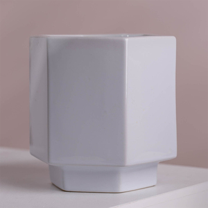 Maceta decorativa de porcelana con forma hexagonal para jardín, diseño moderno <span class=keywords><strong>del</strong></span> <span class=keywords><strong>norte</strong></span> de Europa - Product Image 1