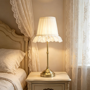 Lámpara <span class=keywords><strong>de</strong></span> Mesa Vintage <span class=keywords><strong>de</strong></span> Lujo con Brillo Ajustable y Pantalla <span class=keywords><strong>de</strong></span> Tela para Estudio, Hotel, Sala <span class=keywords><strong>de</strong></span> Estar, Dormitorio, Mesita <span class=keywords><strong>de</strong></span> <span class=keywords><strong>Noche</strong></span> - Product Image 3