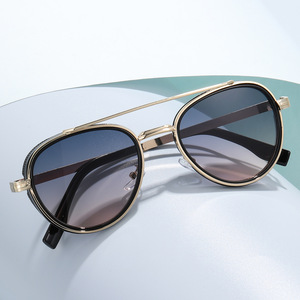 Unisex <b>Aviator</b> <b>Sunglasses</b> Metal Frame Gold Color UV400 Protection Class 2 Lenses For Travel Fashion Outfits - Product Image 1