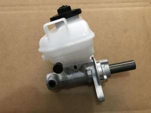 Pompe de maître-cylindre de frein avec réservoir pour Hiace Van <span class=keywords><strong>Mini</strong></span> <span class=keywords><strong>Bus</strong></span> 2014-2018, 47201-26811 - Product Image 2