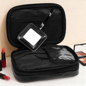 Bolsa Organizadora <span class=keywords><strong>de</strong></span> Cosméticos <span class=keywords><strong>de</strong></span> Viaje Impermeable <span class=keywords><strong>de</strong></span> Doble Capa con Espejo en Cuero Sintético Brillante para Maquillaje y Artículos <span class=keywords><strong>de</strong></span> Aseo - Product Image 3