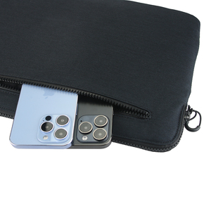 Étui de transport pour <span class=keywords><strong>MacBook</strong></span> en tissu tissé durable, construction à double fermeture éclair, poche supplémentaire pratique pour les petits appareils électroniques - Product Image 1