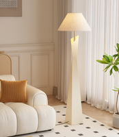 Lampadaire LED de style français, rétro mi-siècle, haut de gamme, luxe discret, trois couleurs, intensité variable, commande par interrupteur au pied, en résine